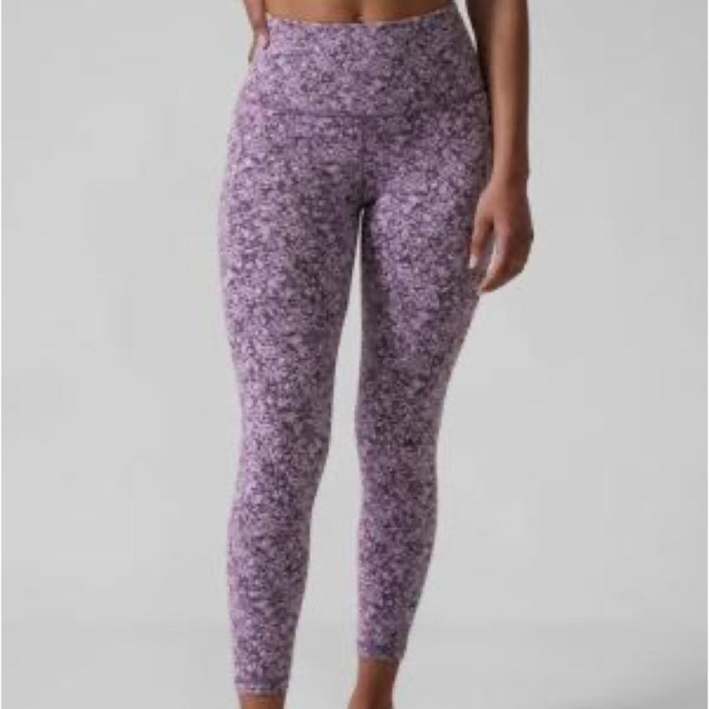 Athleta Salutation Stash II 7/8 Legging